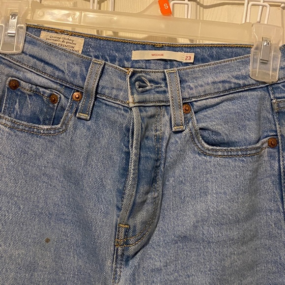 Levi’s Wedgie Jeans - Picture 8 of 8